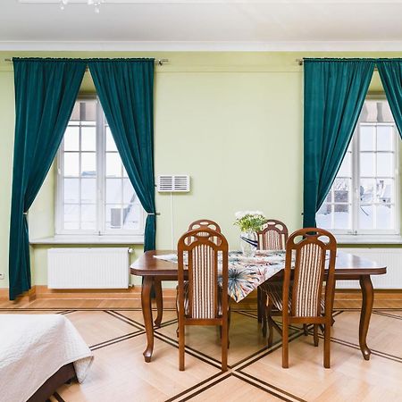 Apartamenty W Palacu Pod Baranami Kraków Exteriör bild