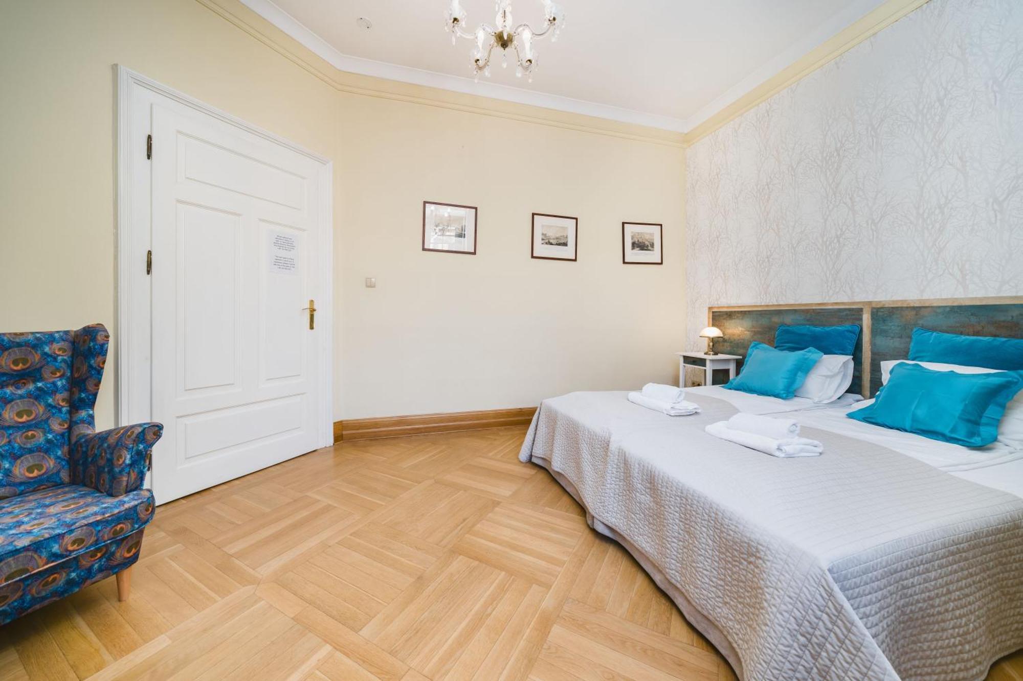 Apartamenty W Palacu Pod Baranami Kraków Exteriör bild