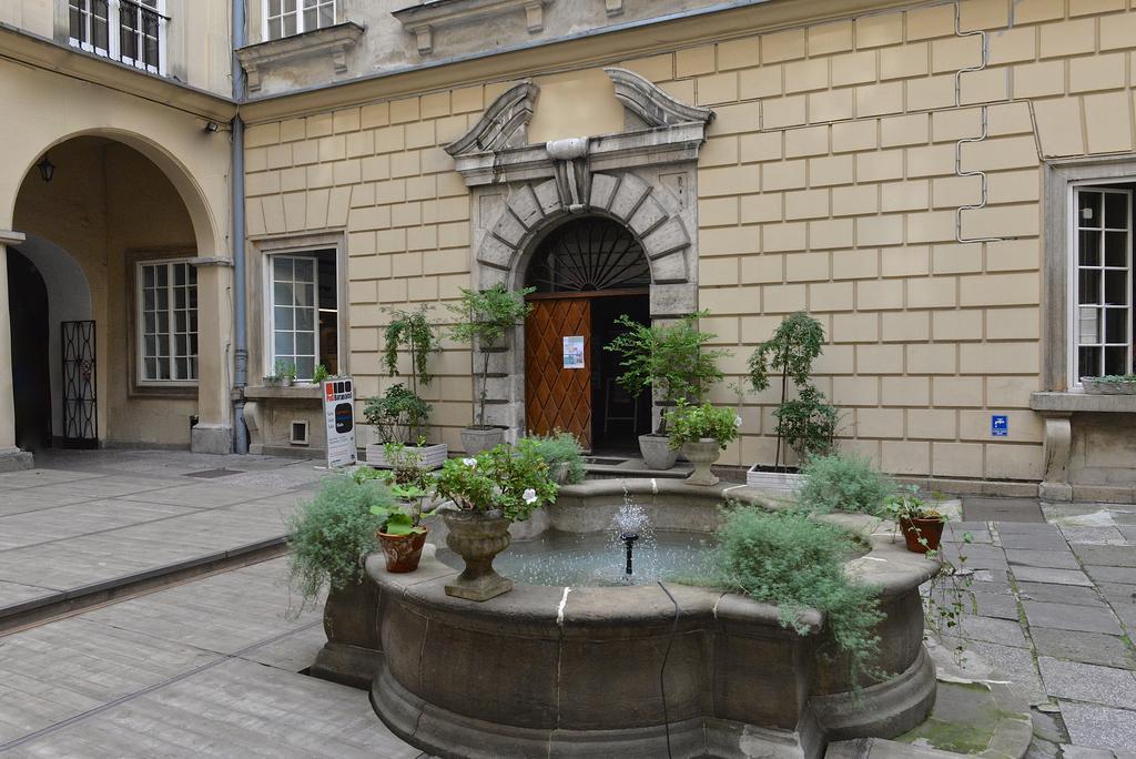 Apartamenty W Palacu Pod Baranami Kraków Exteriör bild