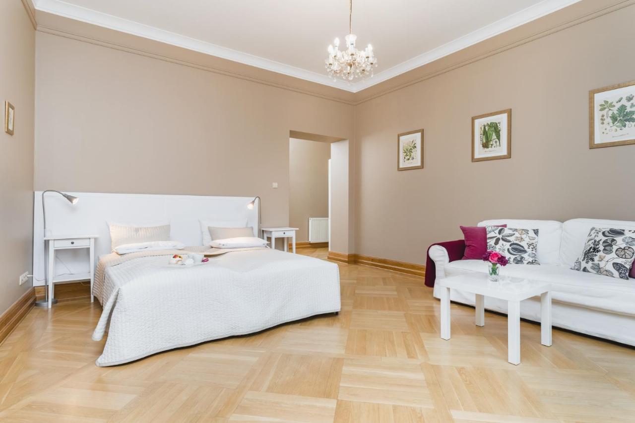 Apartamenty W Palacu Pod Baranami Kraków Exteriör bild